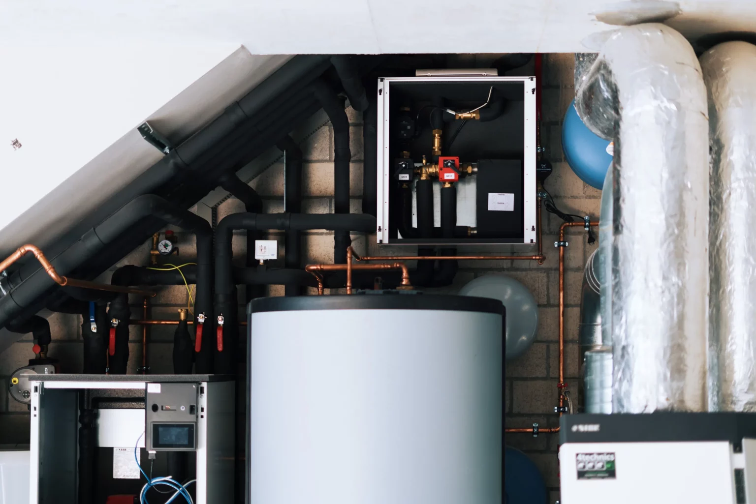 4technics is jouw partner in HVAC, ventilatie, verwarming en sanitair voor professionelen en particulieren.