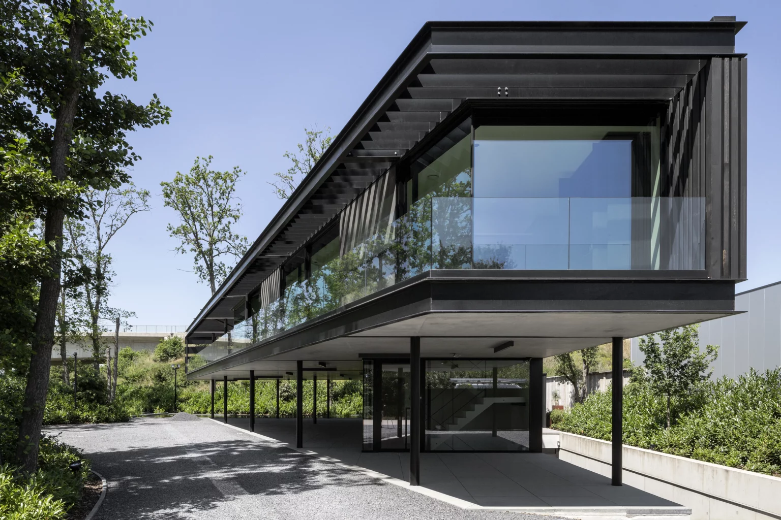 4technics verzorgde het volledige HVAC-S pakket voor dit bedrijfsgebouw met directiewoning in Oostham.