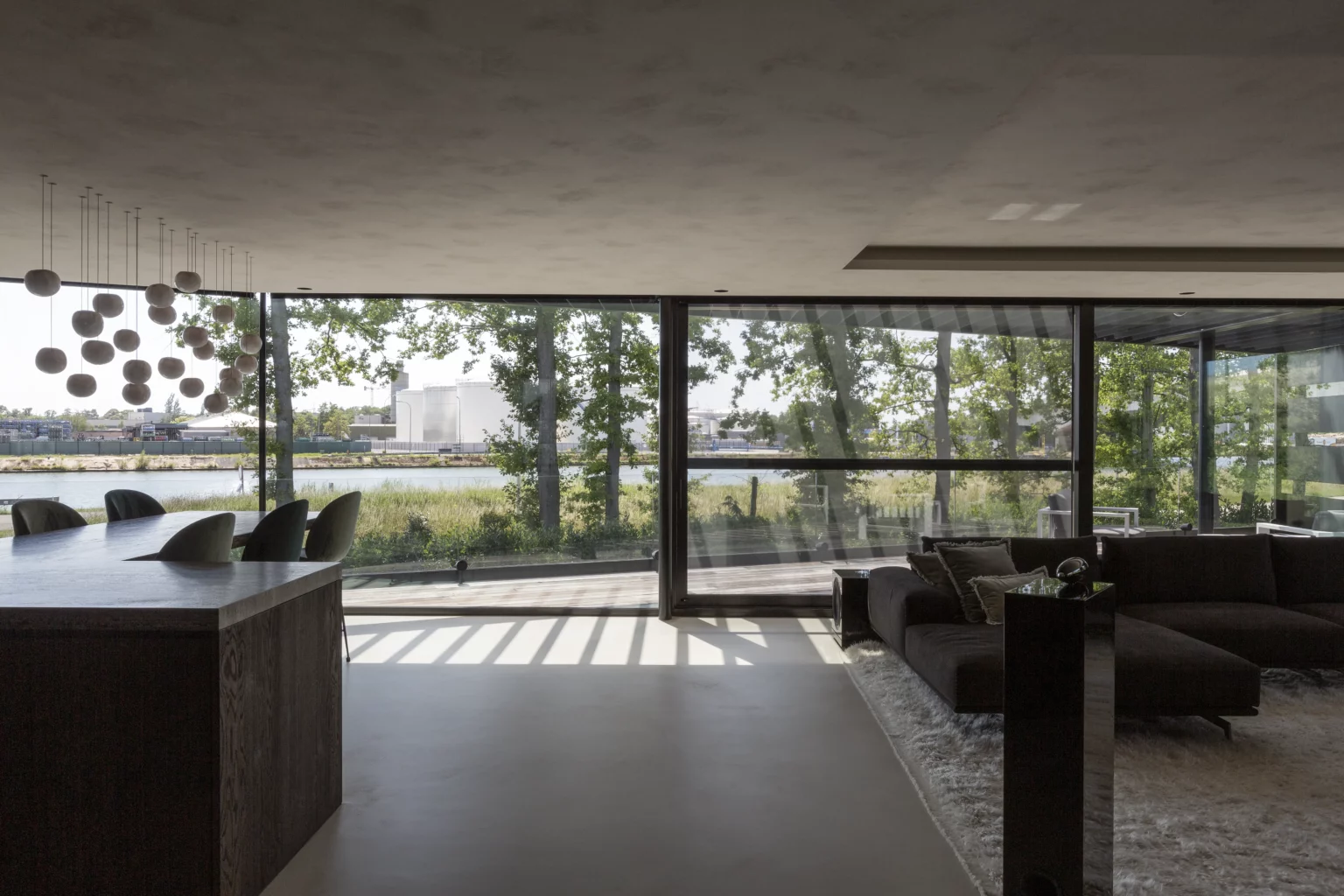 4technics verzorgde het volledige HVAC-S pakket voor dit bedrijfsgebouw met directiewoning in Oostham.